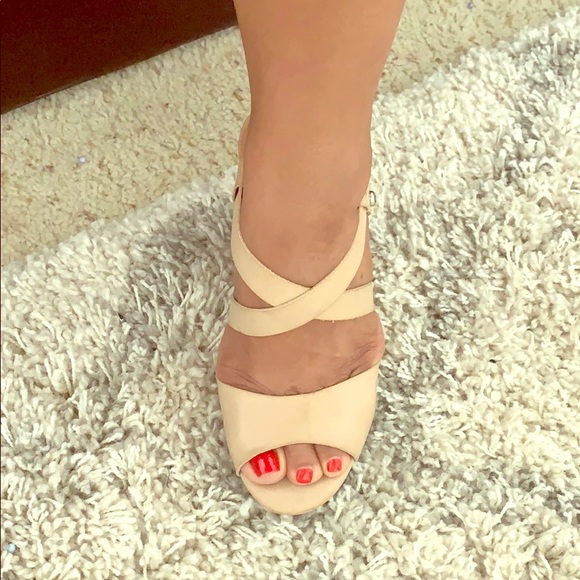 Sandals - Picture 1 of 3
